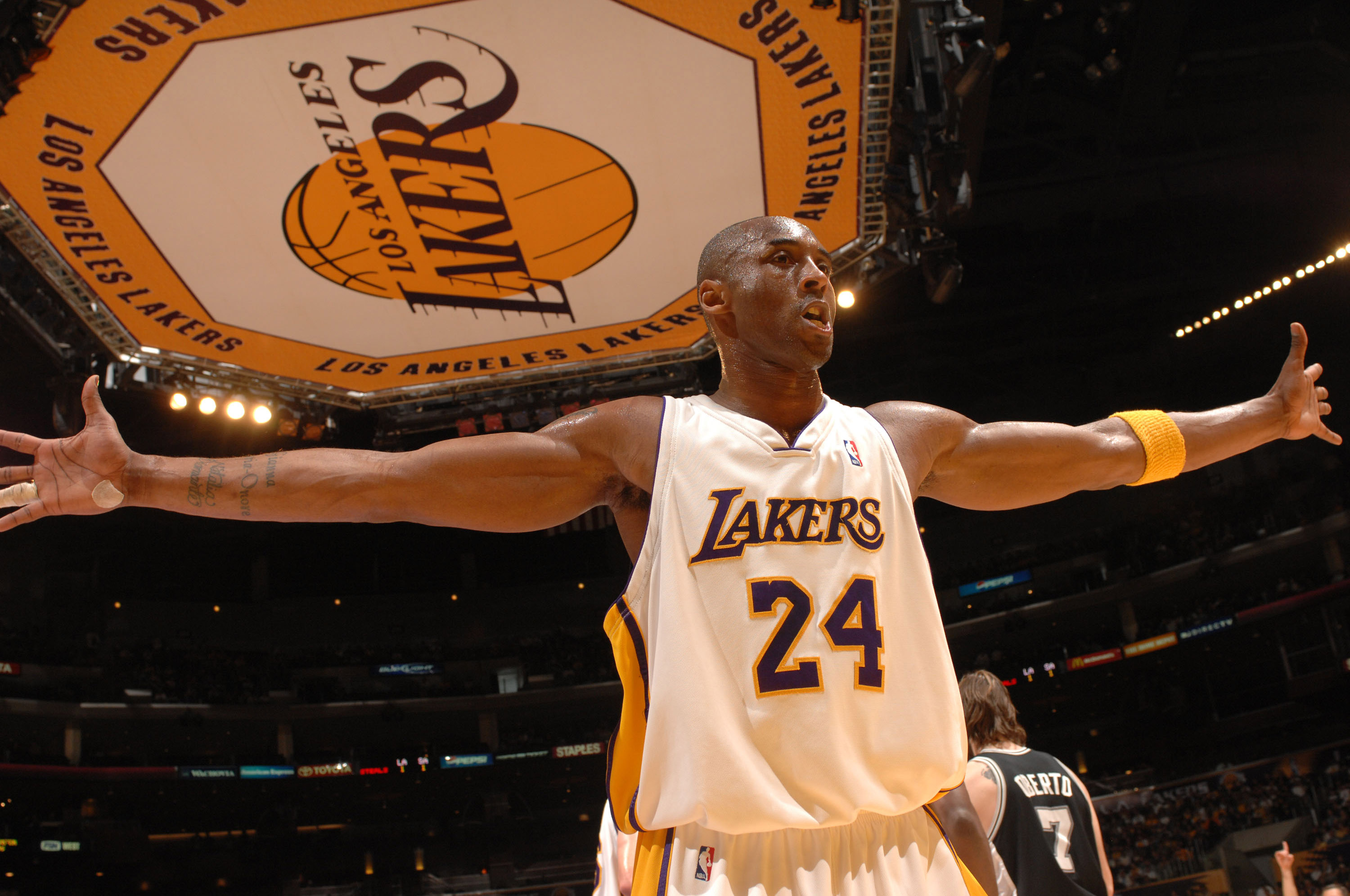 作为前锋 作为前锋